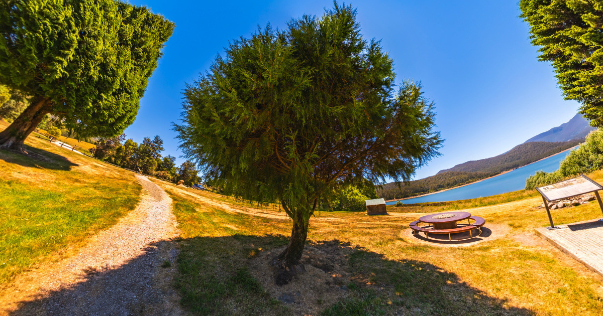 Panoramic view of Huntsman Lake, Tasmania